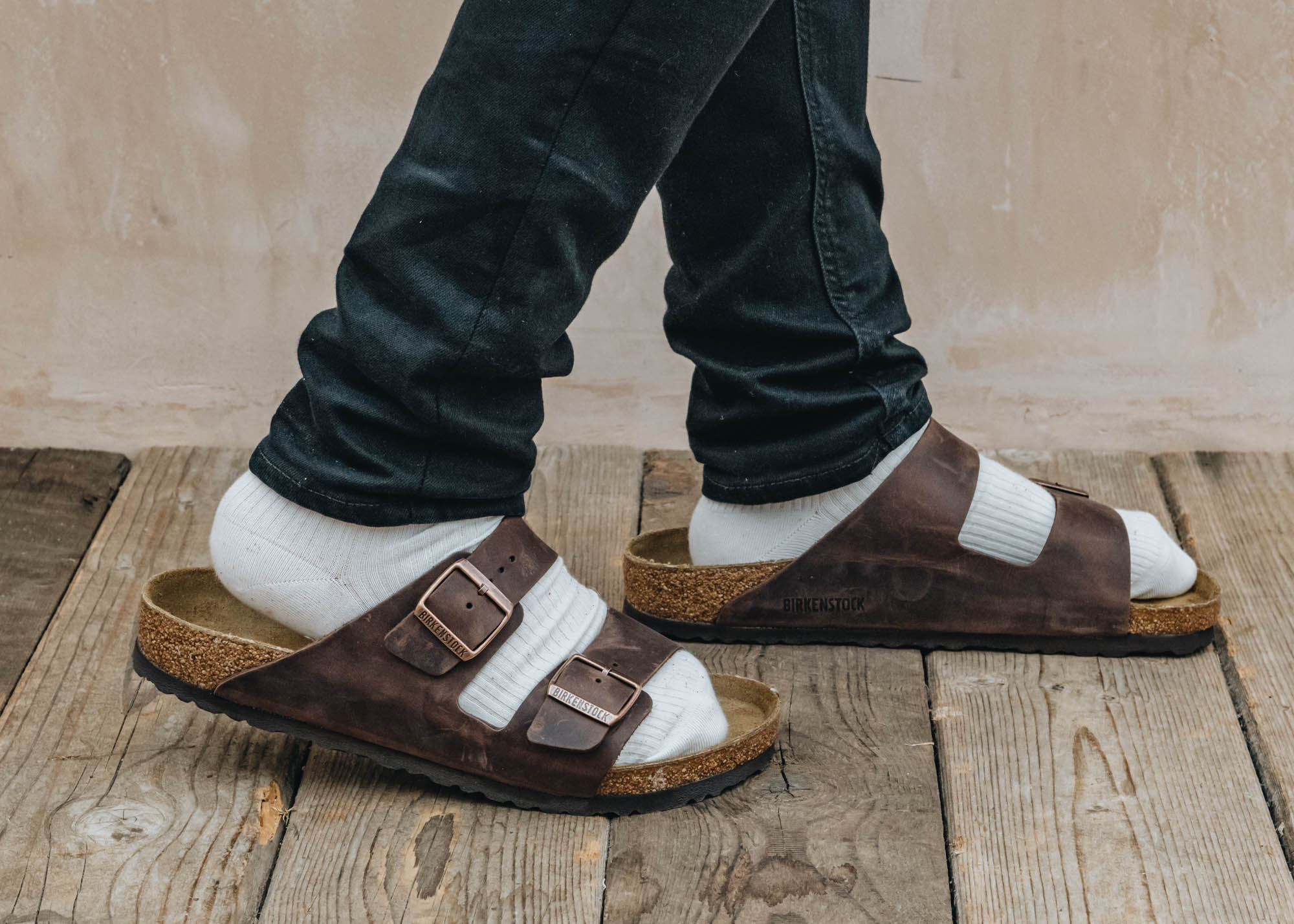 Men s Birkenstock Arizona Oiled Leather Regular Sandals in Habana