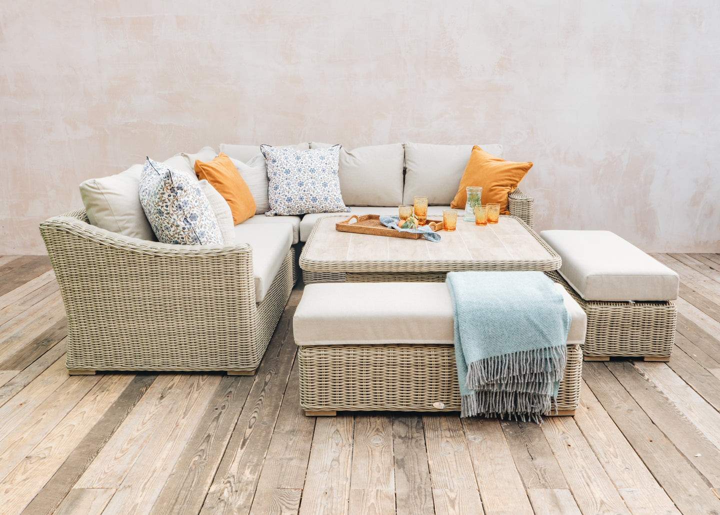 Harrod Horticultural Barley L-Shape Sofa Square Set