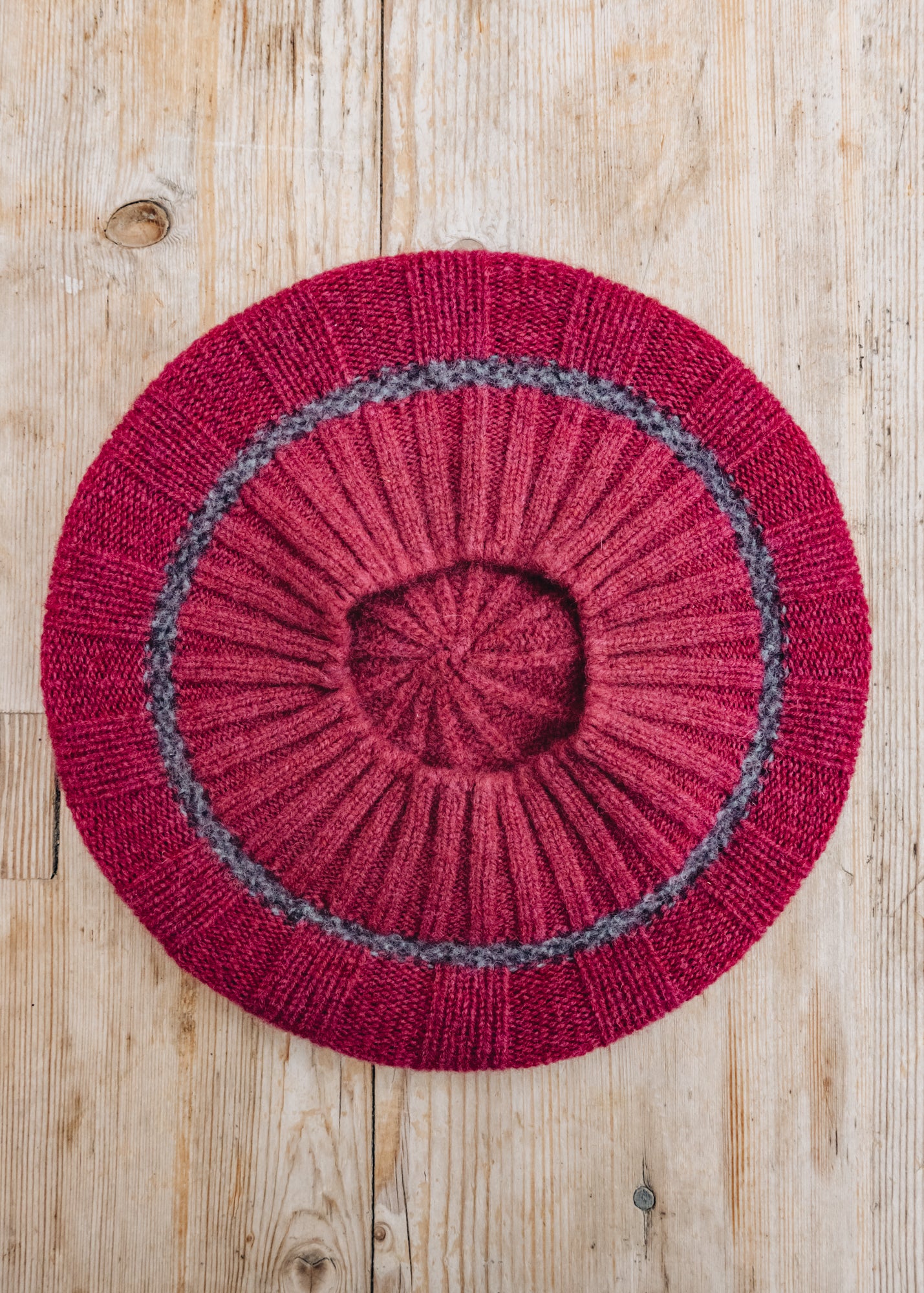 Eribé Bowden Rib Beret in Rosehip