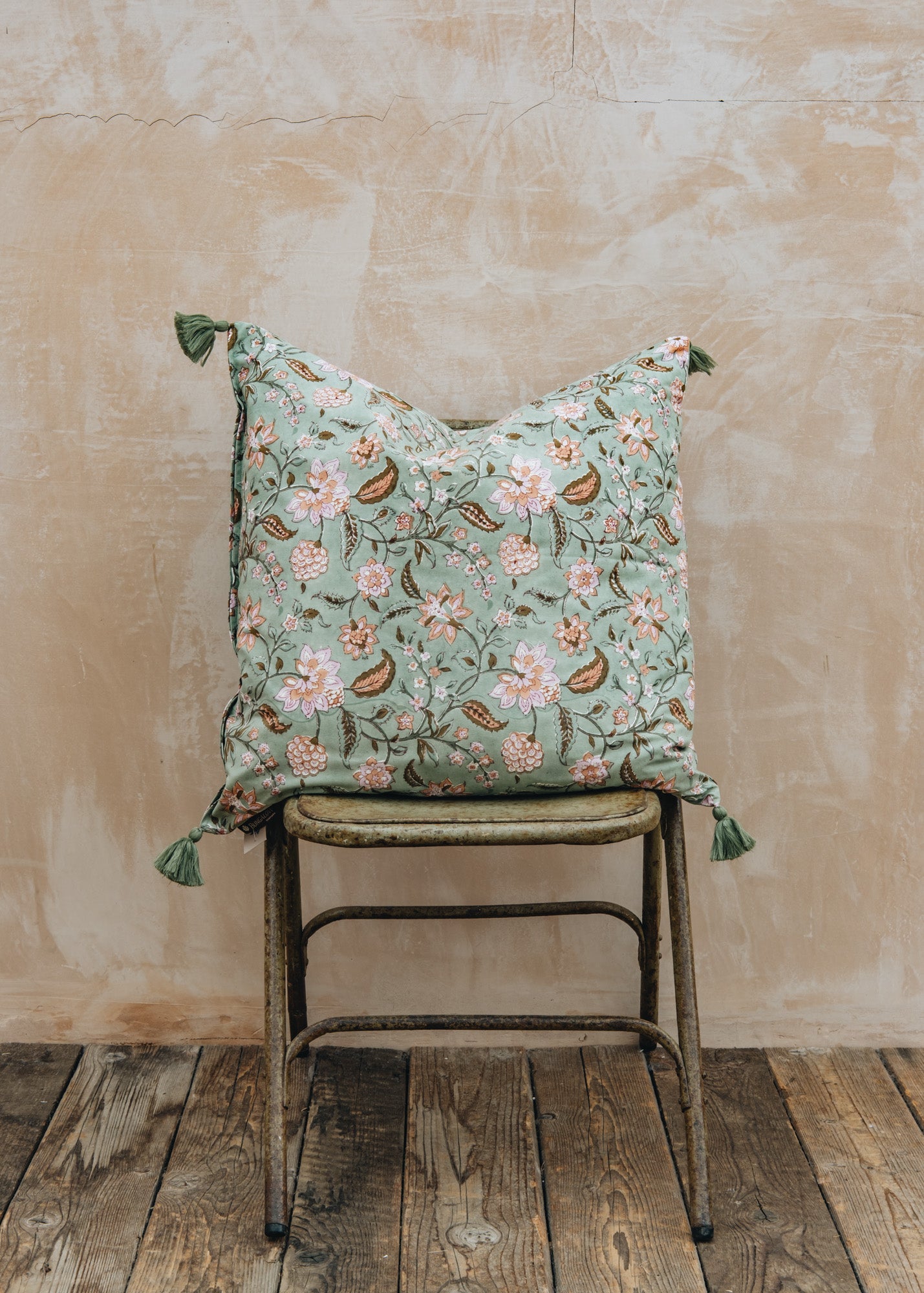 Tweedmill Divya Artichoke Cushion