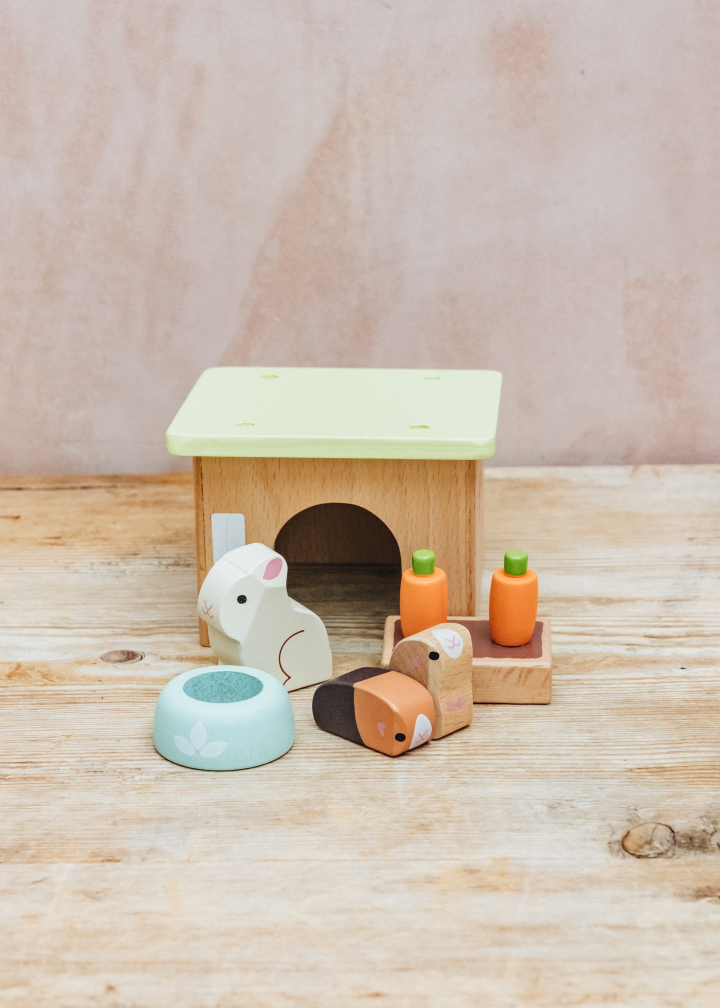 Bunny and Guinea Pig Animal Set