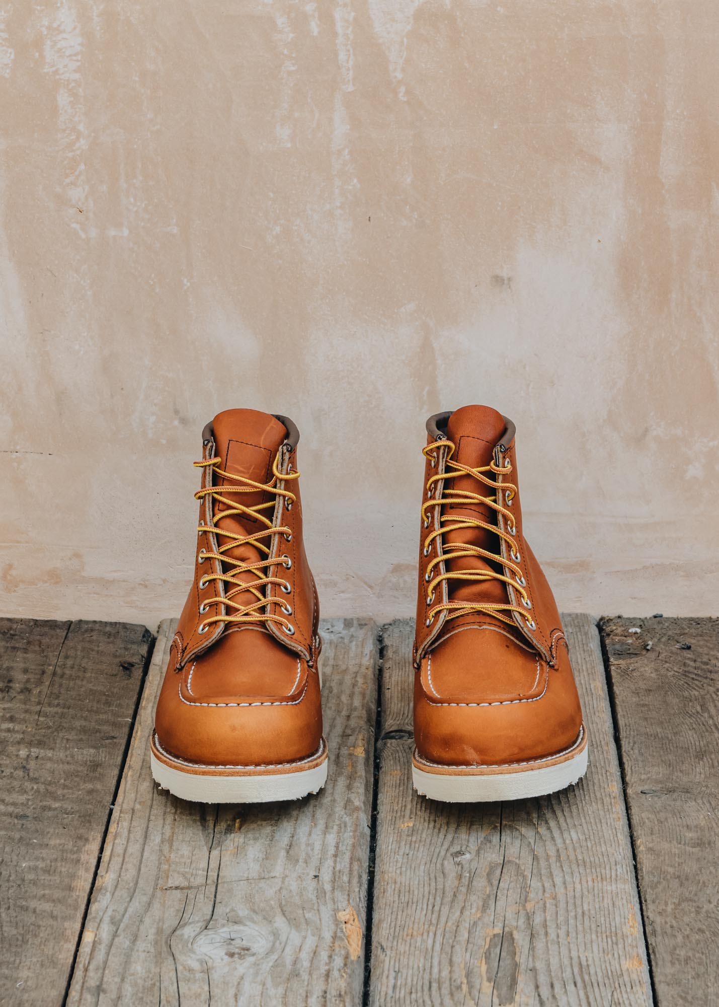 Red Wing 875 Classic Moc Toe Boots in Oro Legacy | Burford Garden Co.