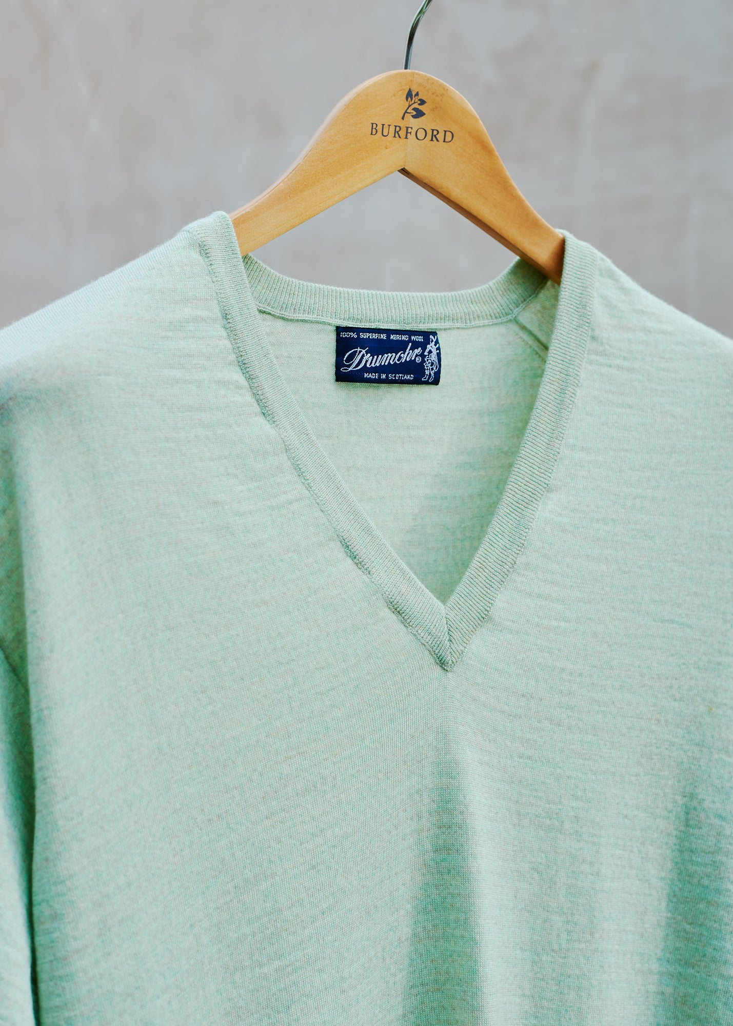 Kenny Ryder Drumohr Pale Green Superfine Merino Wool V-Neck - M