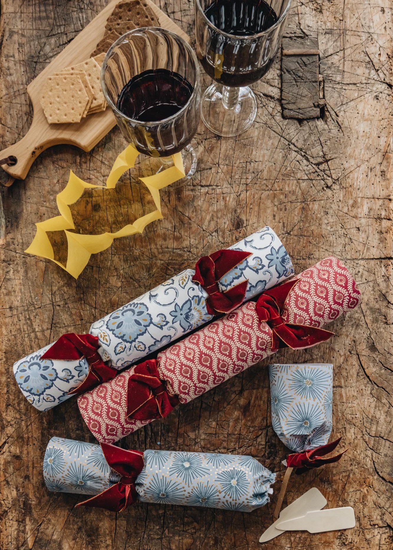 Burford Luxury Christmas Crackers with Red Ribbon