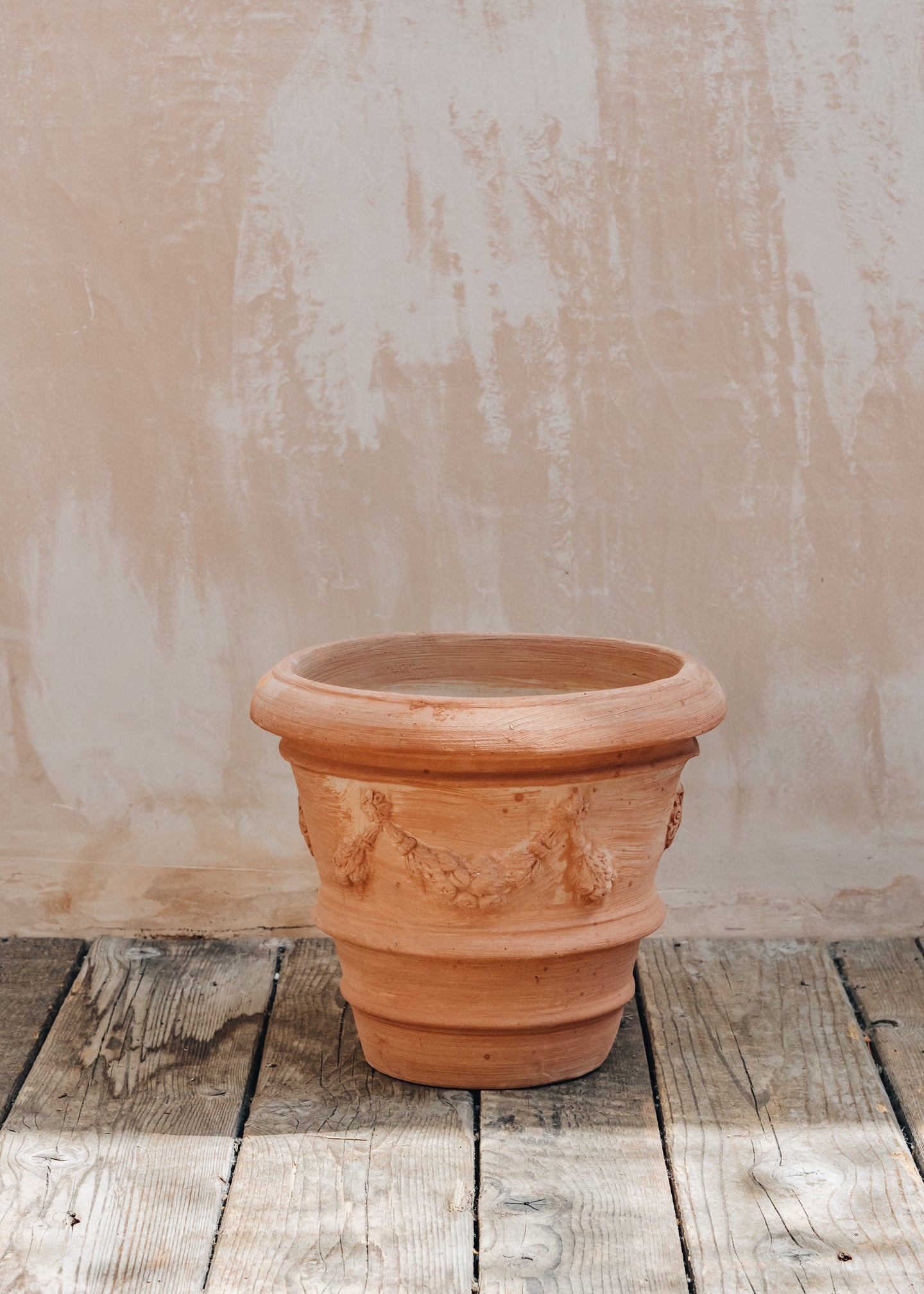 Festonata Imprunetino Terracotta Pot, 30cm