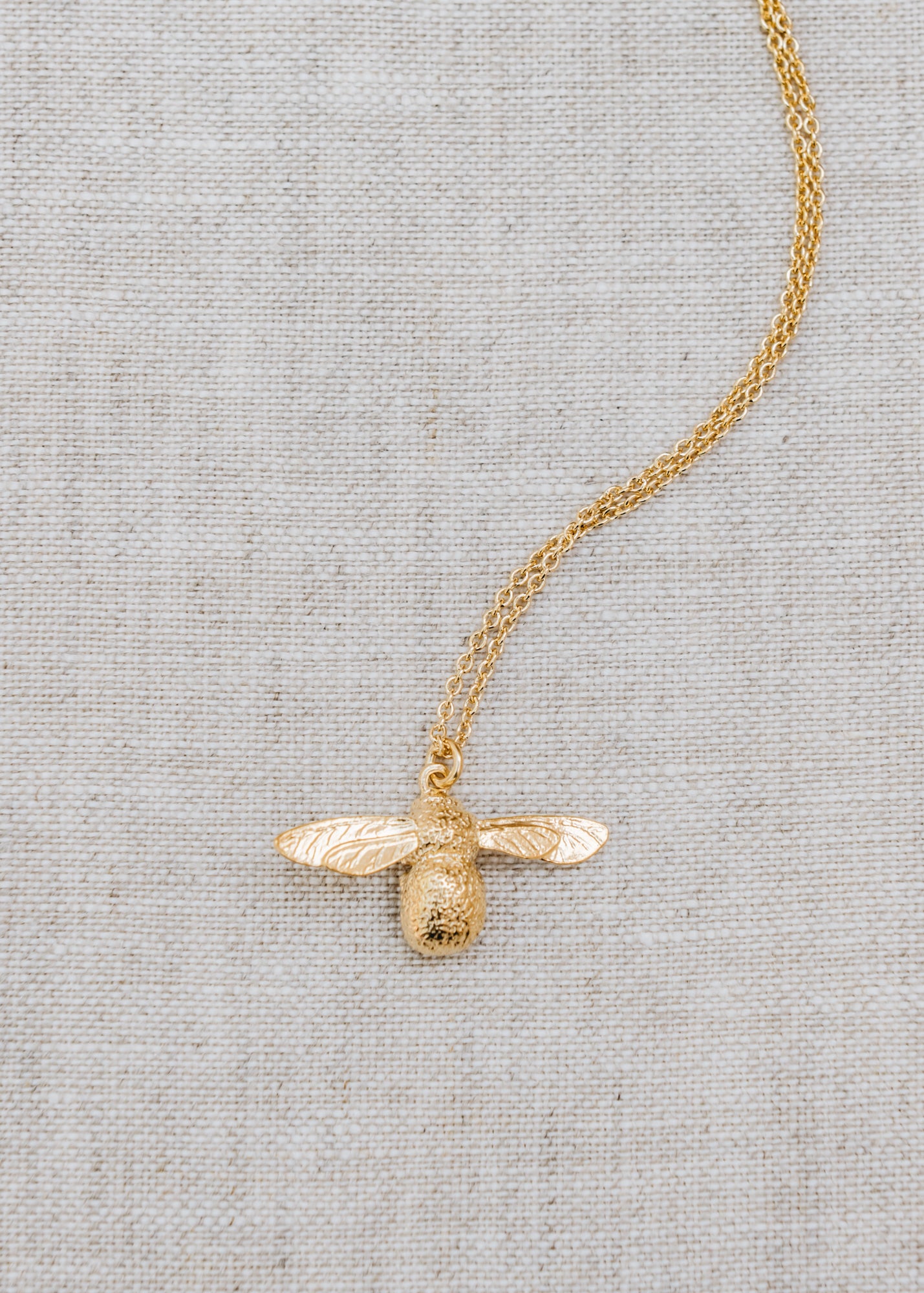 Baby bee necklace alex on sale monroe