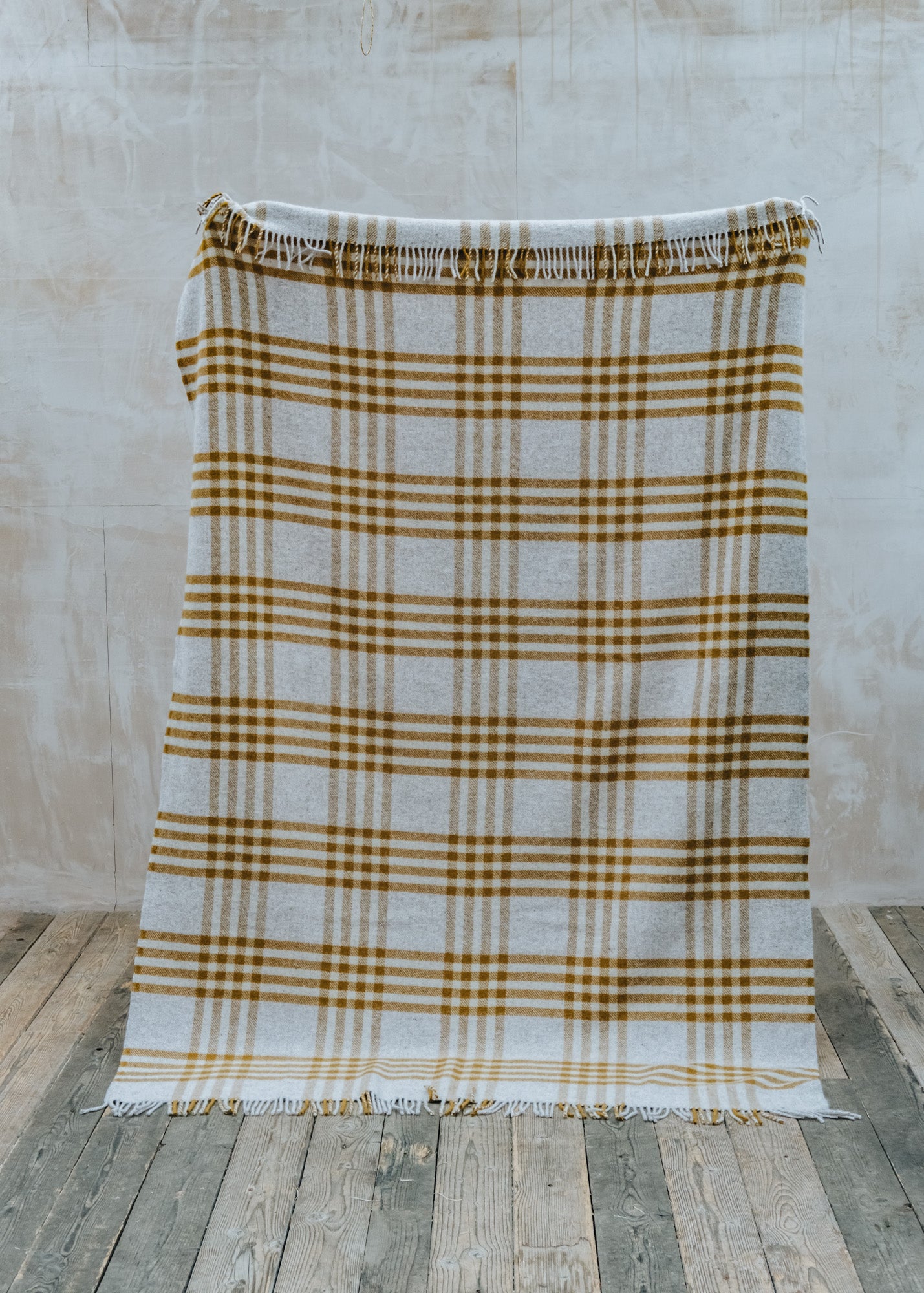 Firepits UK Hex Check Throw in English Mustard