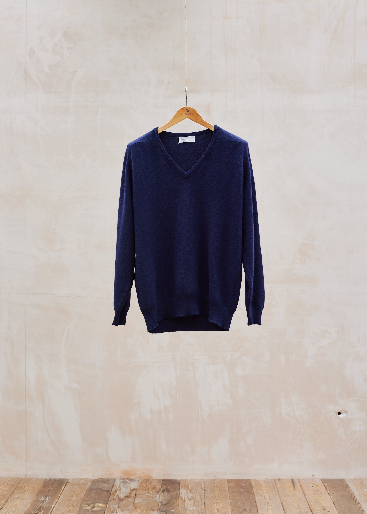 Kenny Ryder Johnstons of Elgin Navy 100% Cashmere V-Neck - L