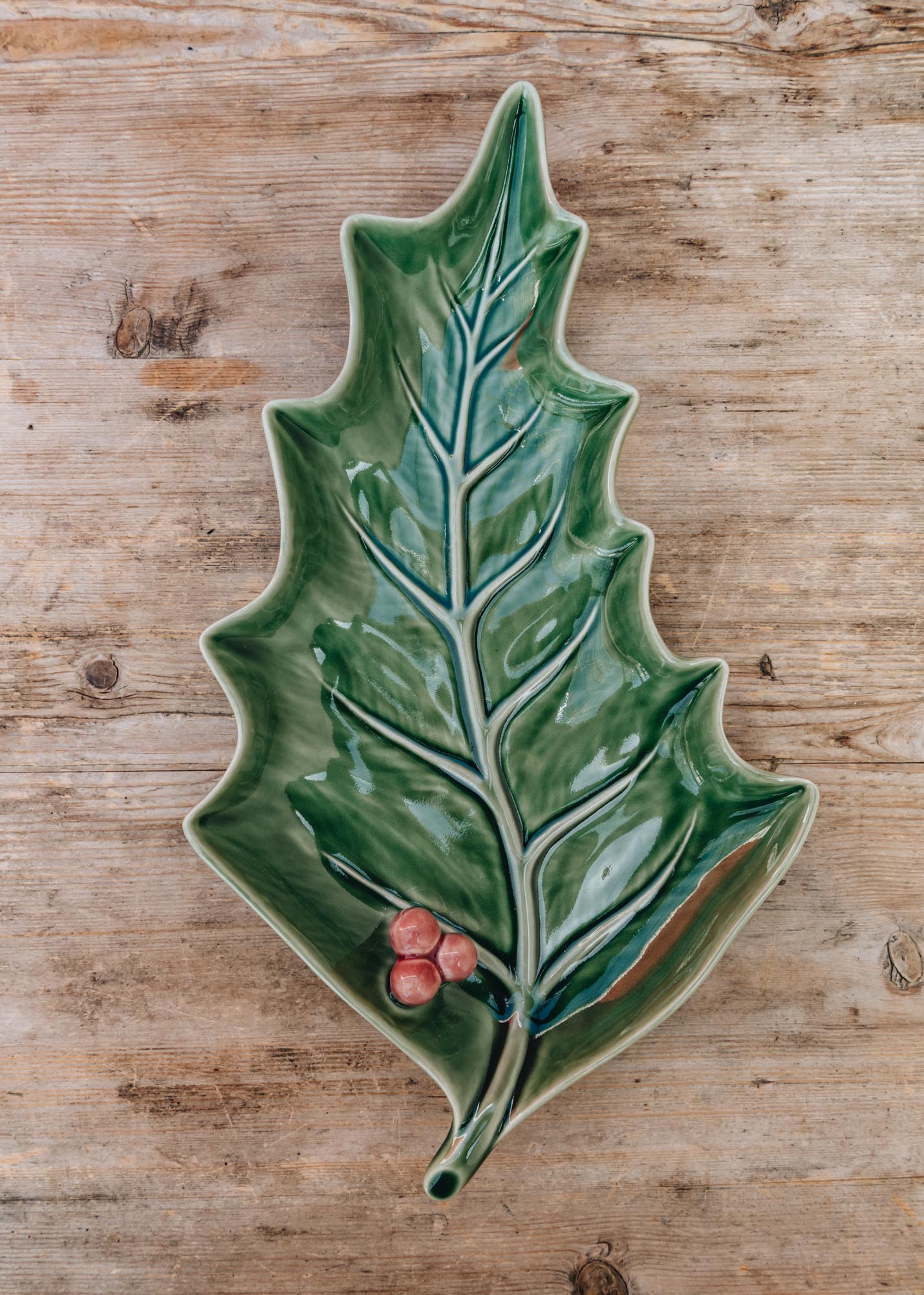 Bordallo Pinheiro Large Holly Leaf Platter