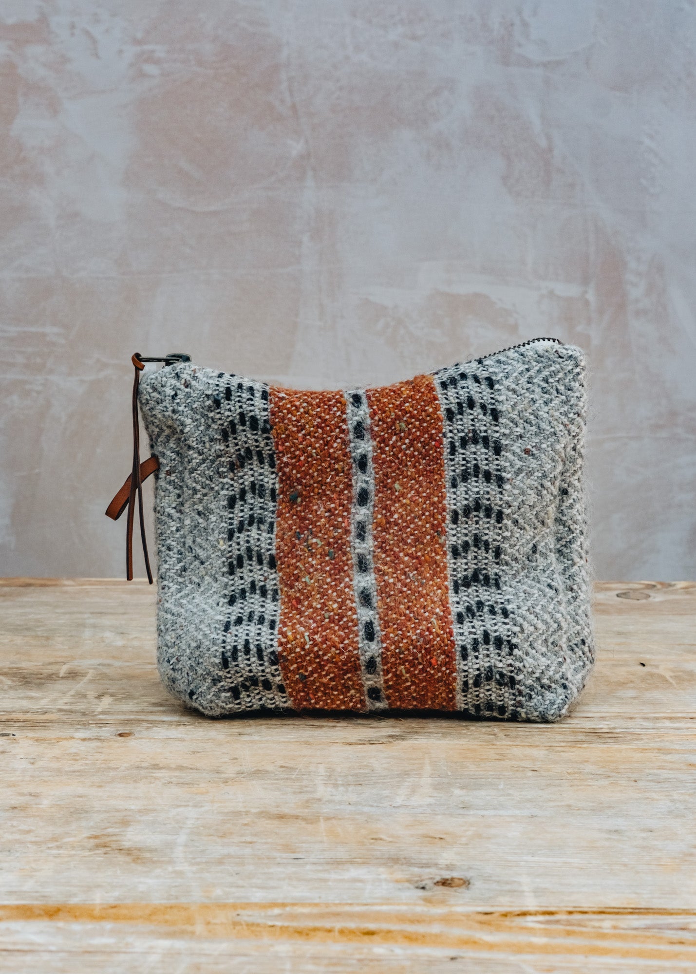 Gingko Montana Grey Pouch