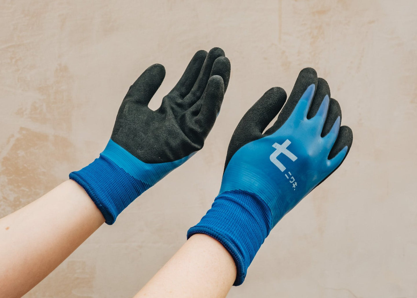 Two Left Feet Agencies Winter Gardening Gloves