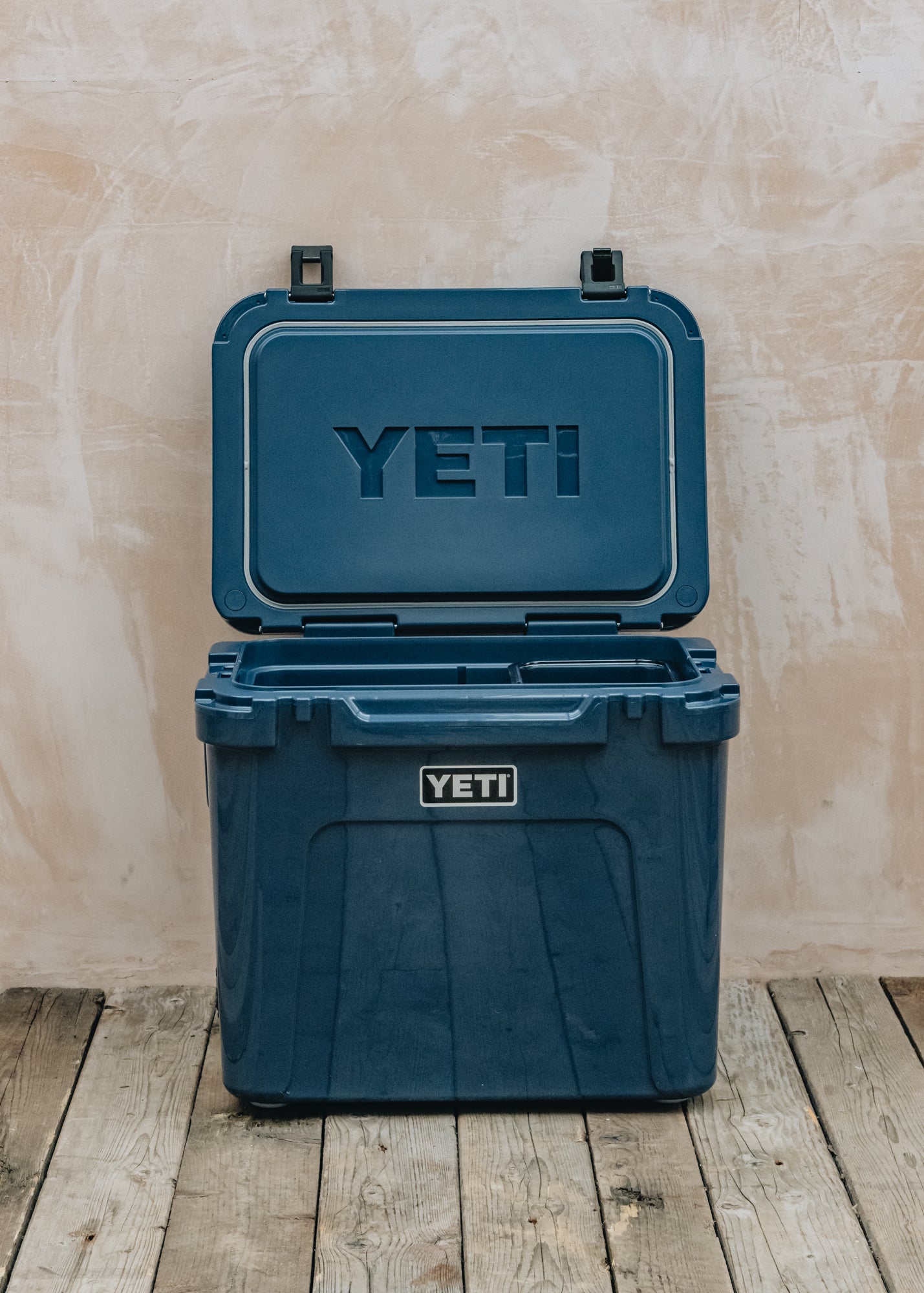 YETI Roadie 60 Navy