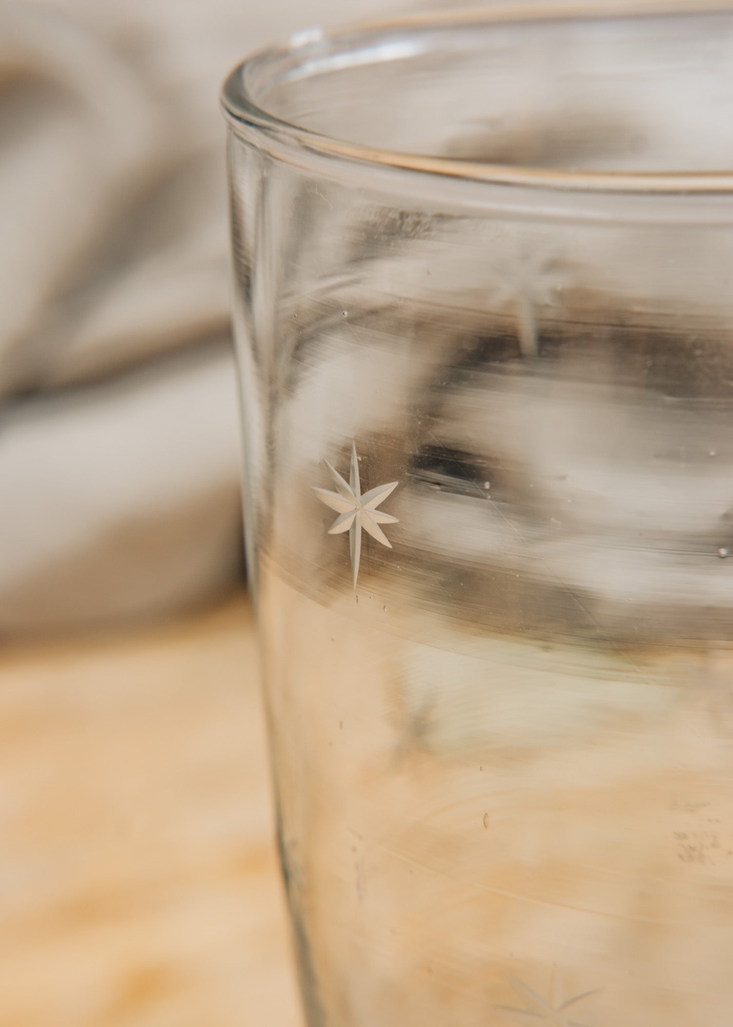 Tall Champagne Glass in Etched Stars