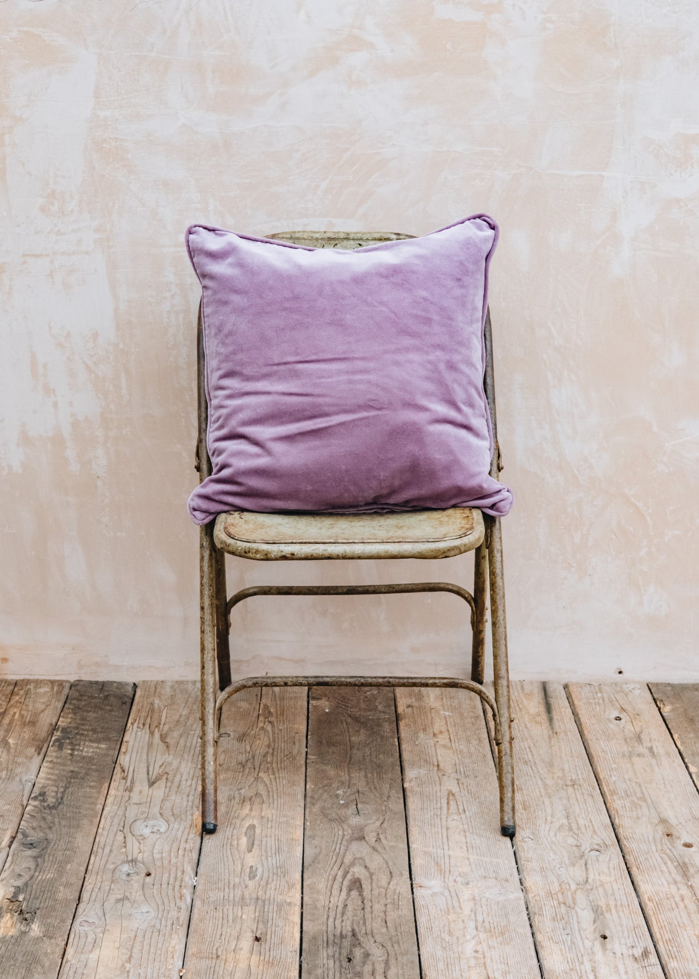 Velvet Cushion in Heather