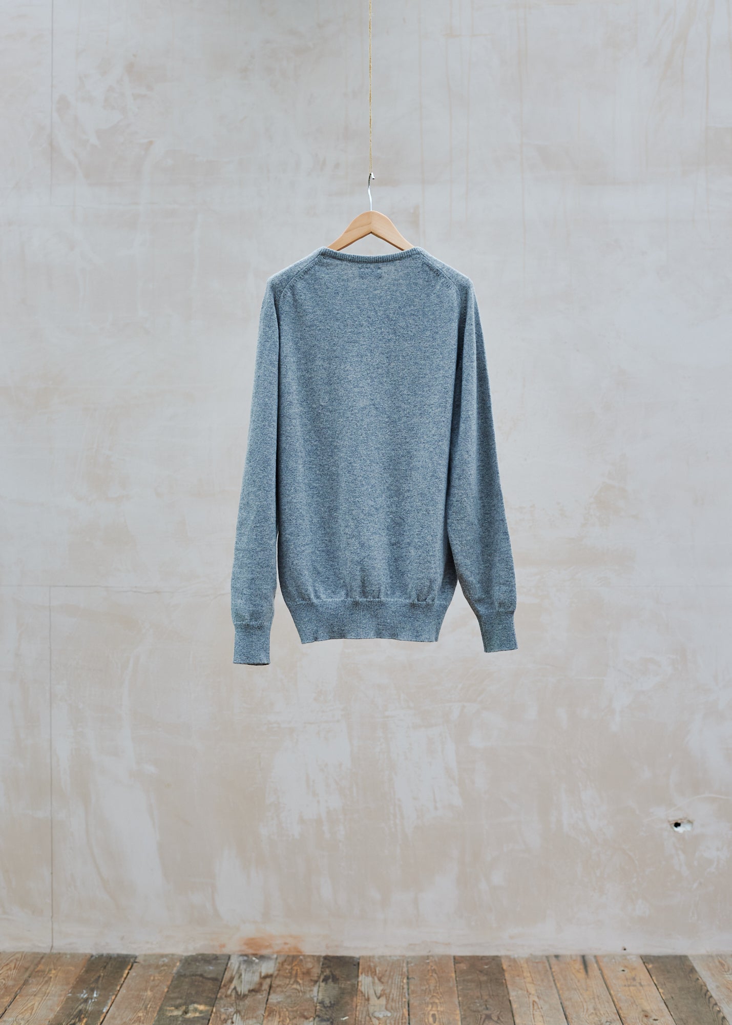 William Lockie Grey 100% Geelong Lambswool Crewneck - L