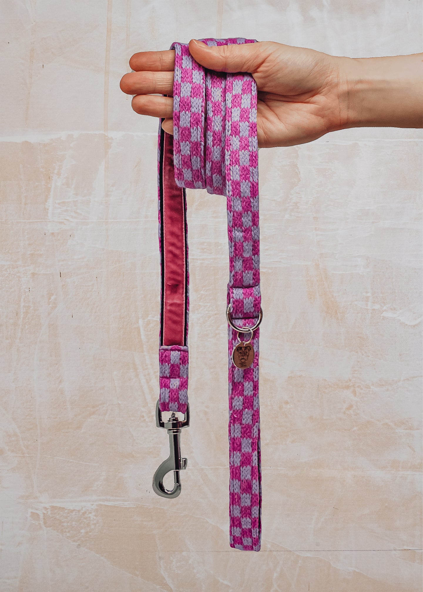 Stocky & Dee Rope Lead in Freesia